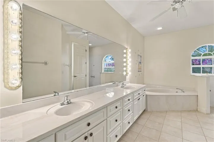 1625 Sw 43rd Ter, Cape Coral, Florida 33914