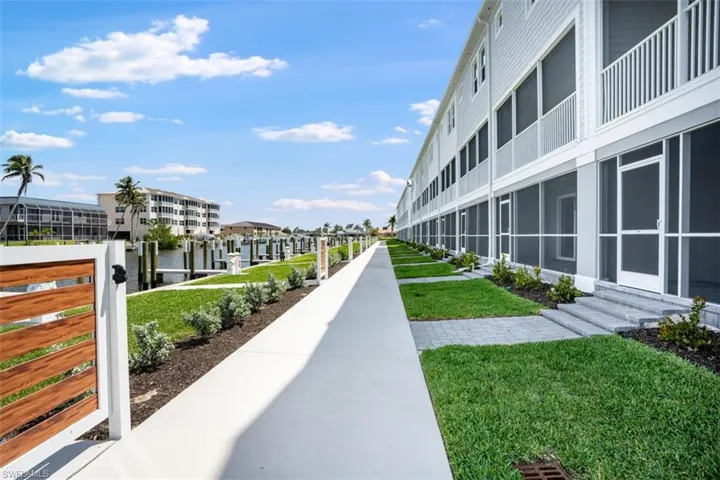 1623 Seahaven Unit 301 ~ Ready Now