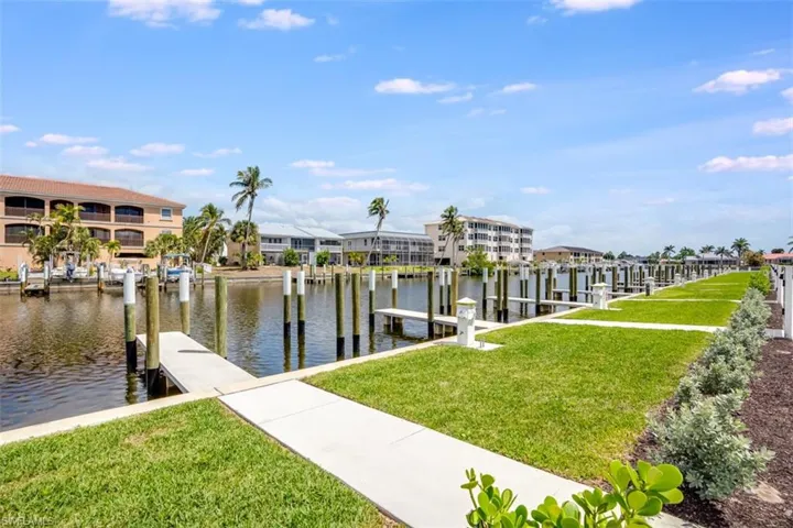 1623 Seahaven Unit 301 ~ Ready Now