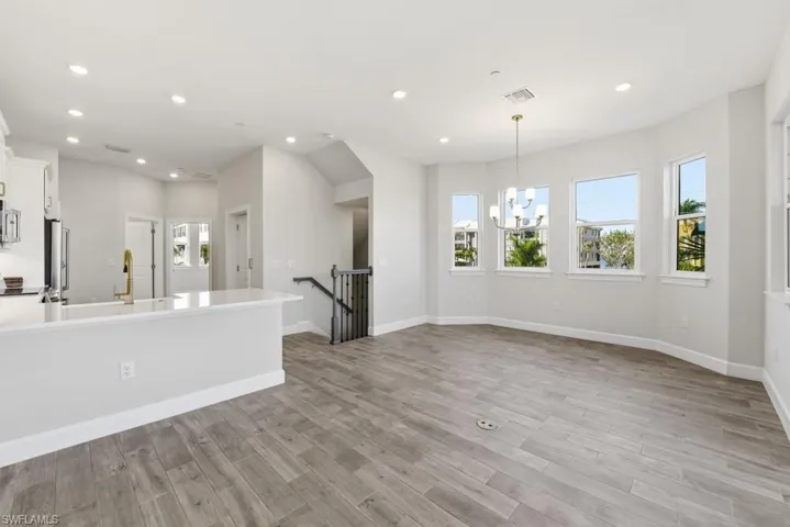 1623 Seahaven Unit 301 ~ Ready Now