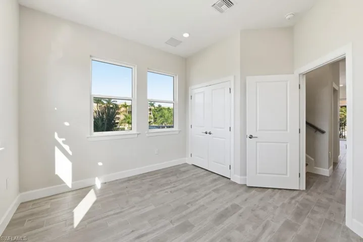 1623 Seahaven Unit 301 ~ Ready Now