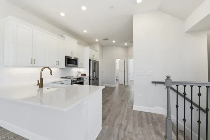 1623 Seahaven Unit 301 ~ Ready Now