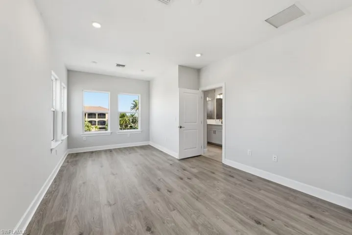 1623 Seahaven Unit 301 ~ Ready Now
