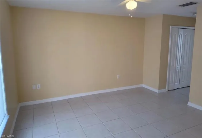 1109 NE 2nd  PL, Cape Coral, FL 33909