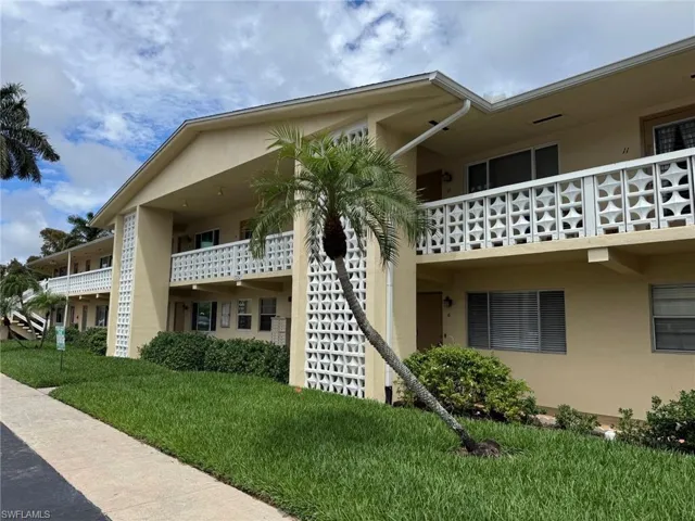 Beautiful exterior, Home is located on the first floor.