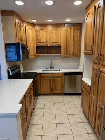 42 inch upper cabinets