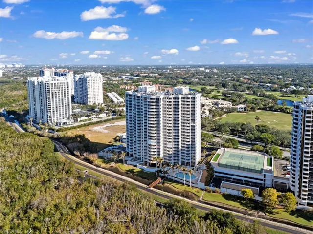 6849  GRENADIER  BLVD, Naples, FL 34108