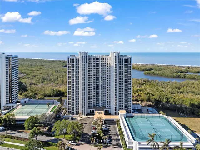6849  GRENADIER  BLVD, Naples, FL 34108