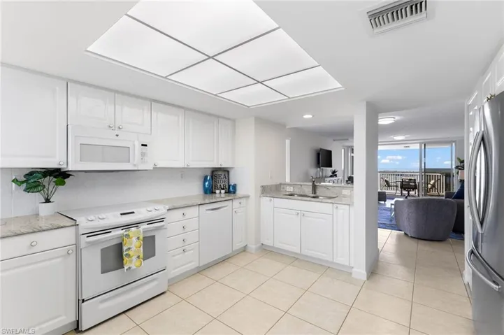 6849  GRENADIER  BLVD, Naples, FL 34108