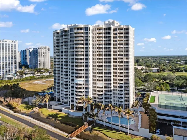 6849  GRENADIER  BLVD, Naples, FL 34108