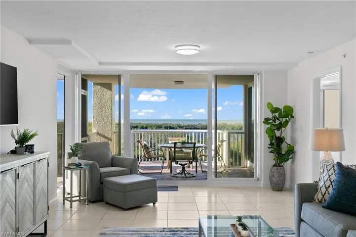 6849  GRENADIER  BLVD, Naples, FL 34108