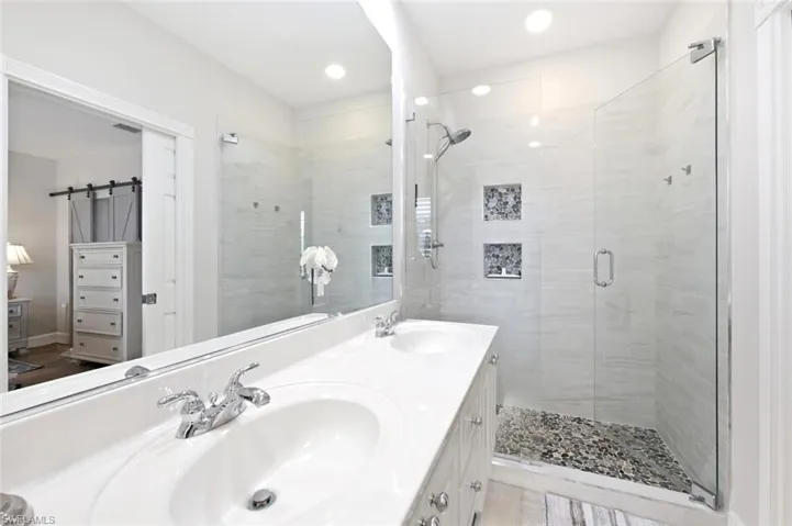 8069 Chianti Ln, Naples, Florida 34114