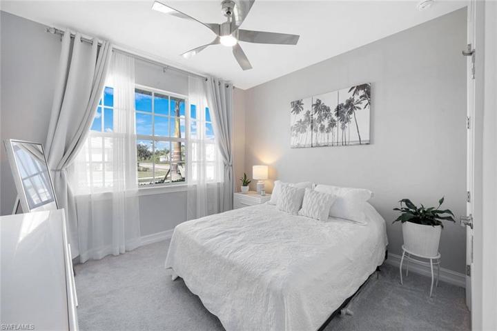 370 Deauville LOOP, NAPLES FL 34114