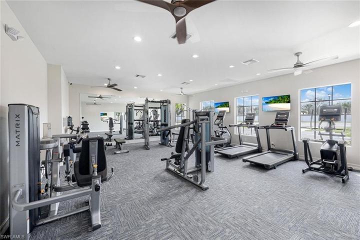370 Deauville LOOP, NAPLES FL 34114