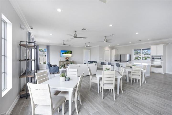 370 Deauville LOOP, NAPLES FL 34114