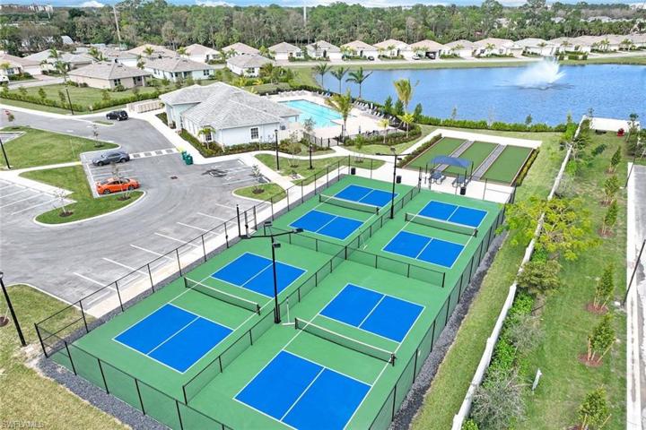 370 Deauville LOOP, NAPLES FL 34114