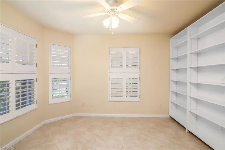 Dining area adjacent to kitchen