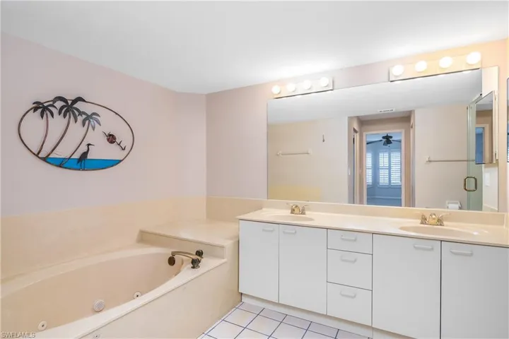 6281  Bellerive  AVE, Naples, FL 34119