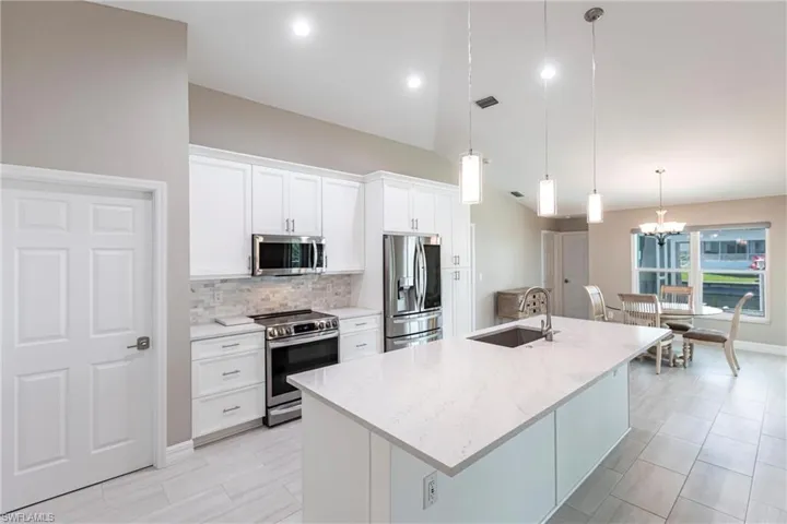618 SW 35th  ST, Cape Coral, FL 33914