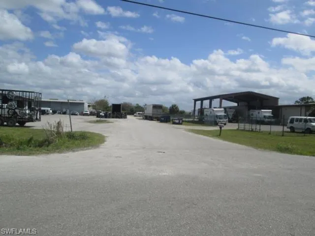 Land 10560601  Right Of  WAY, Fort Myers, FL 33905
