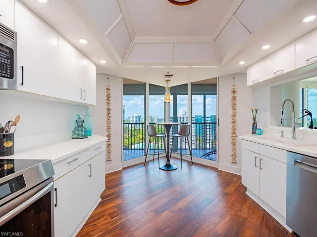 4651 Gulf Shore Blvd N 1707, Naples, Florida 34103