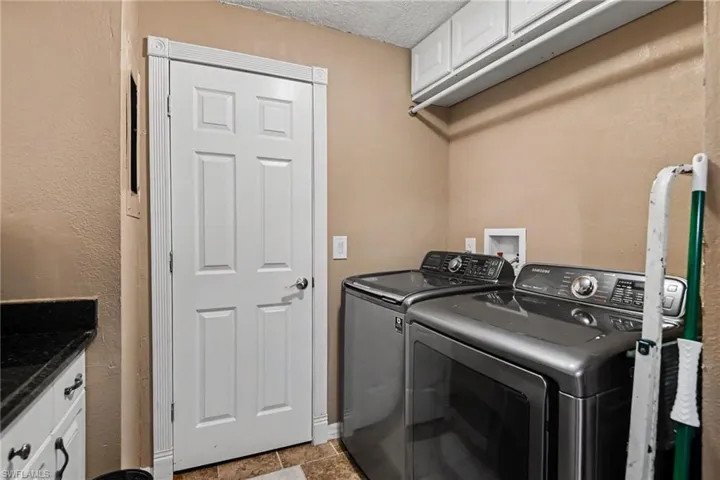 2136 Flora Ave, Fort Myers, Florida 33907