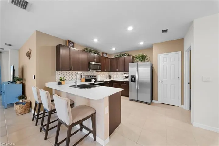 20099 Fiddlewood Ave, North Fort Myers, Florida 33917