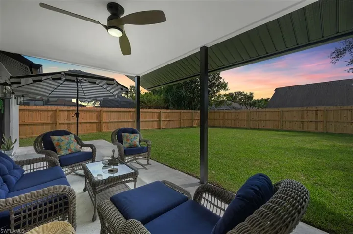 10274  Boca  CIR, Naples, FL 34109
