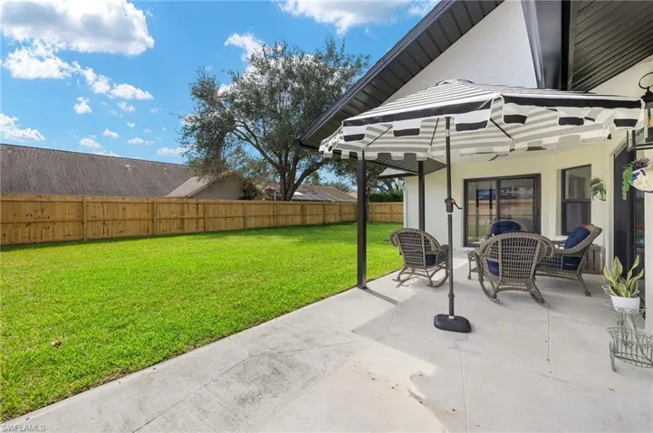 Wonderful Reat Porch
