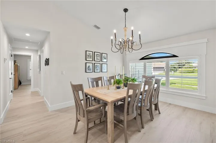 10274  Boca  CIR, Naples, FL 34109