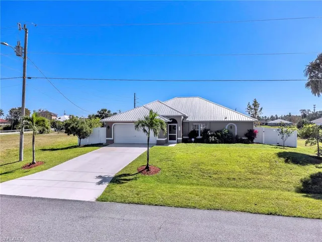 2707 NE 5th  PL, Cape Coral, FL 33909