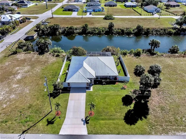 2707 NE 5th  PL, Cape Coral, FL 33909