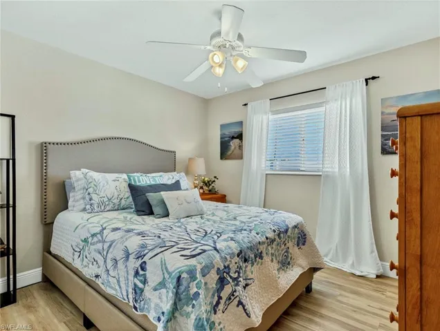 2707 NE 5th  PL, Cape Coral, FL 33909