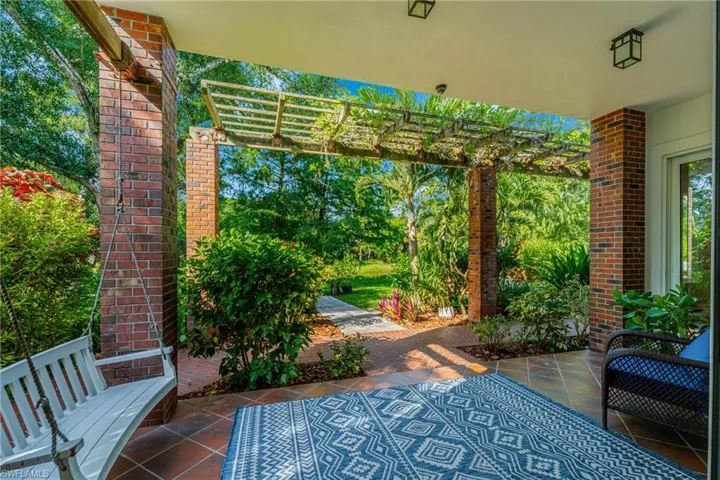 13672 Pine Villa Ln, Fort Myers, Florida 33912