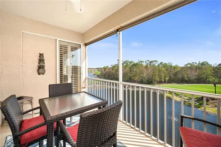 3800  Sawgrass  WAY, Naples, FL 34112