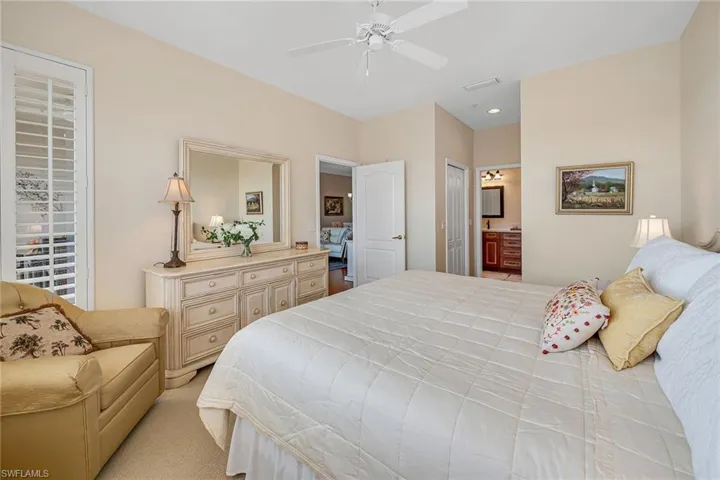 3800  Sawgrass  WAY, Naples, FL 34112