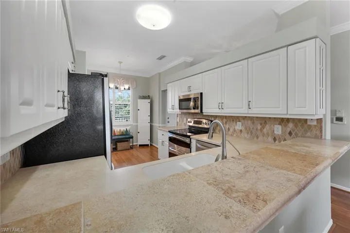 3800  Sawgrass  WAY, Naples, FL 34112