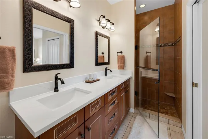 3800  Sawgrass  WAY, Naples, FL 34112