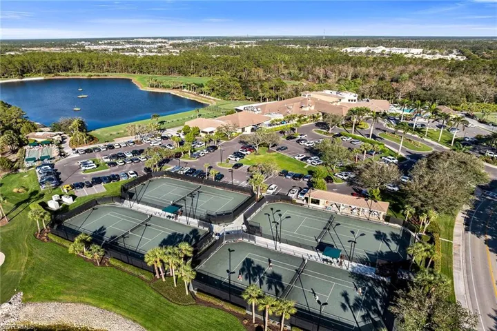3800  Sawgrass  WAY, Naples, FL 34112