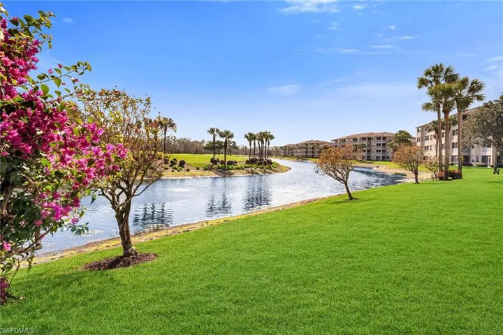 3800  Sawgrass  WAY, Naples, FL 34112