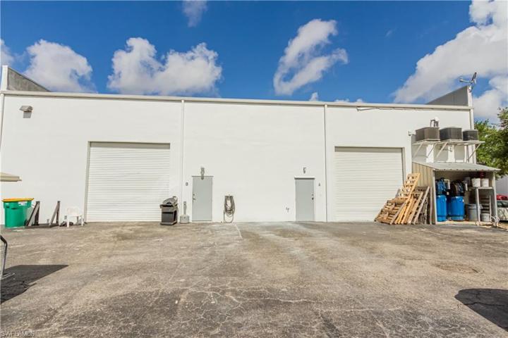 4172  Corporate  SQ, NAPLES, FL 34104