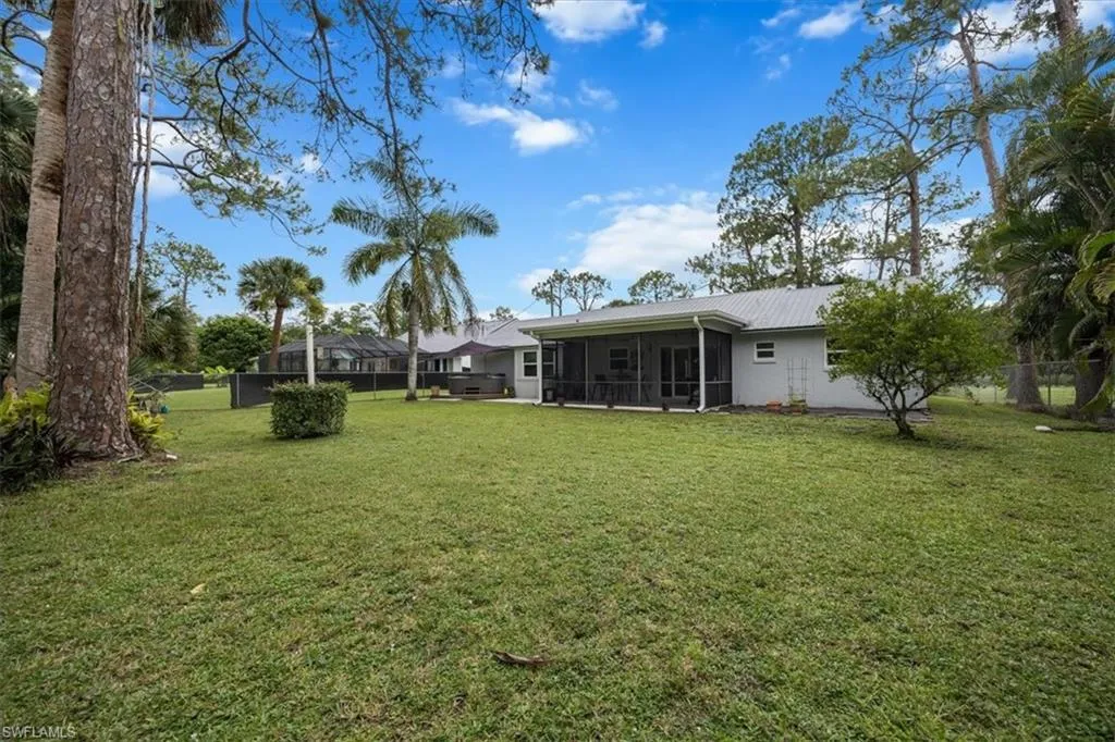 5881 Green BLVD, Naples, FL 34116,225063688