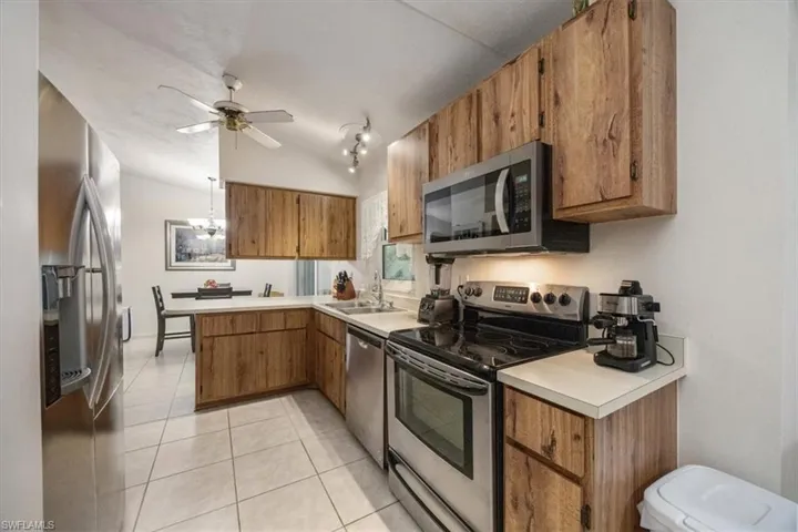 5881  Green  BLVD, Naples, FL 34116