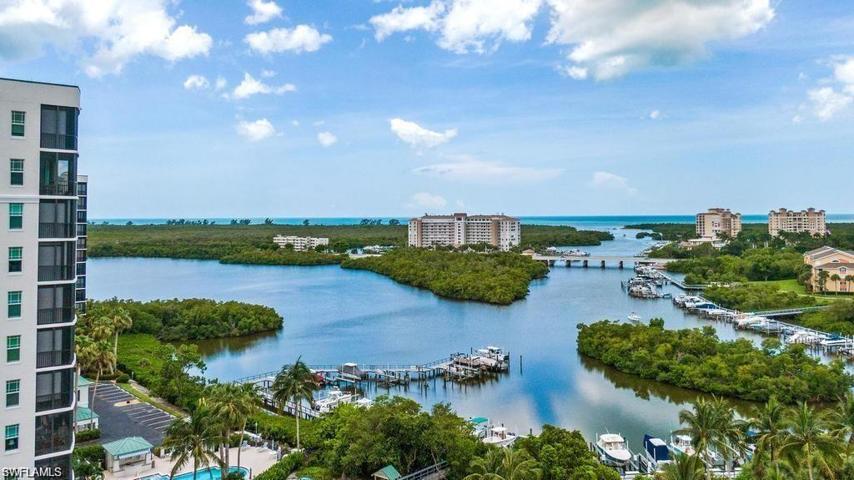 430  Cove Tower  DR, Naples, FL 34110