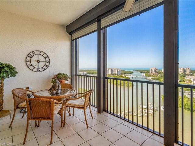 430  Cove Tower  DR, Naples, FL 34110