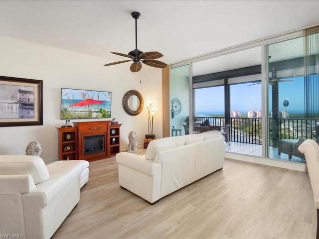 430  Cove Tower  DR, Naples, FL 34110