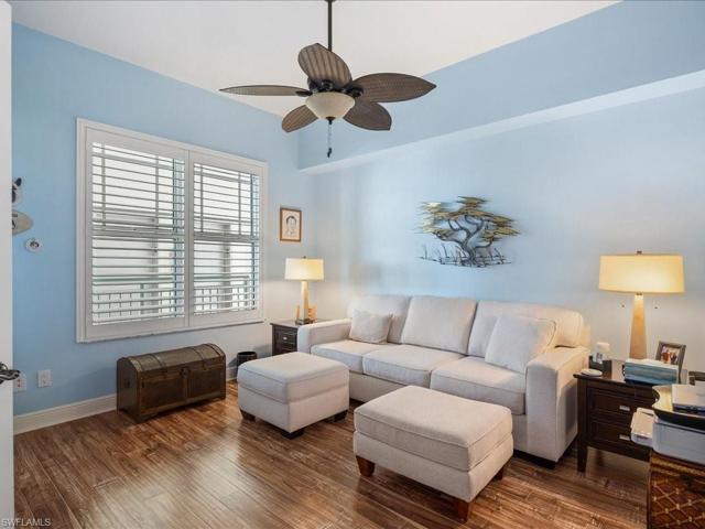 430  Cove Tower  DR, Naples, FL 34110