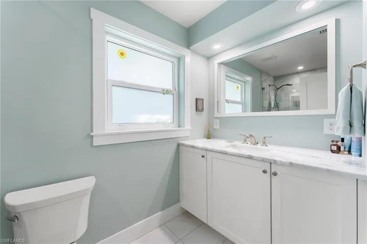 1035  El Valle  AVE, Fort Myers, FL 33919