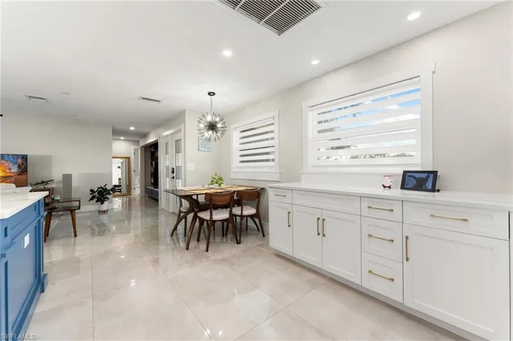 1035  El Valle  AVE, Fort Myers, FL 33919