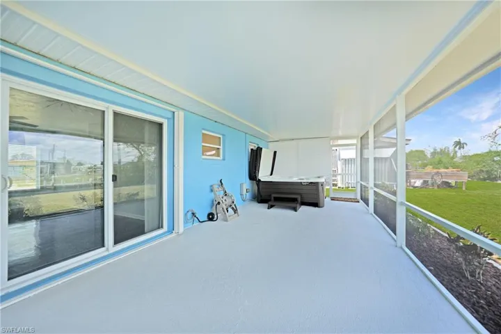 521  Sharon  CIR, Port Charlotte, FL 33952